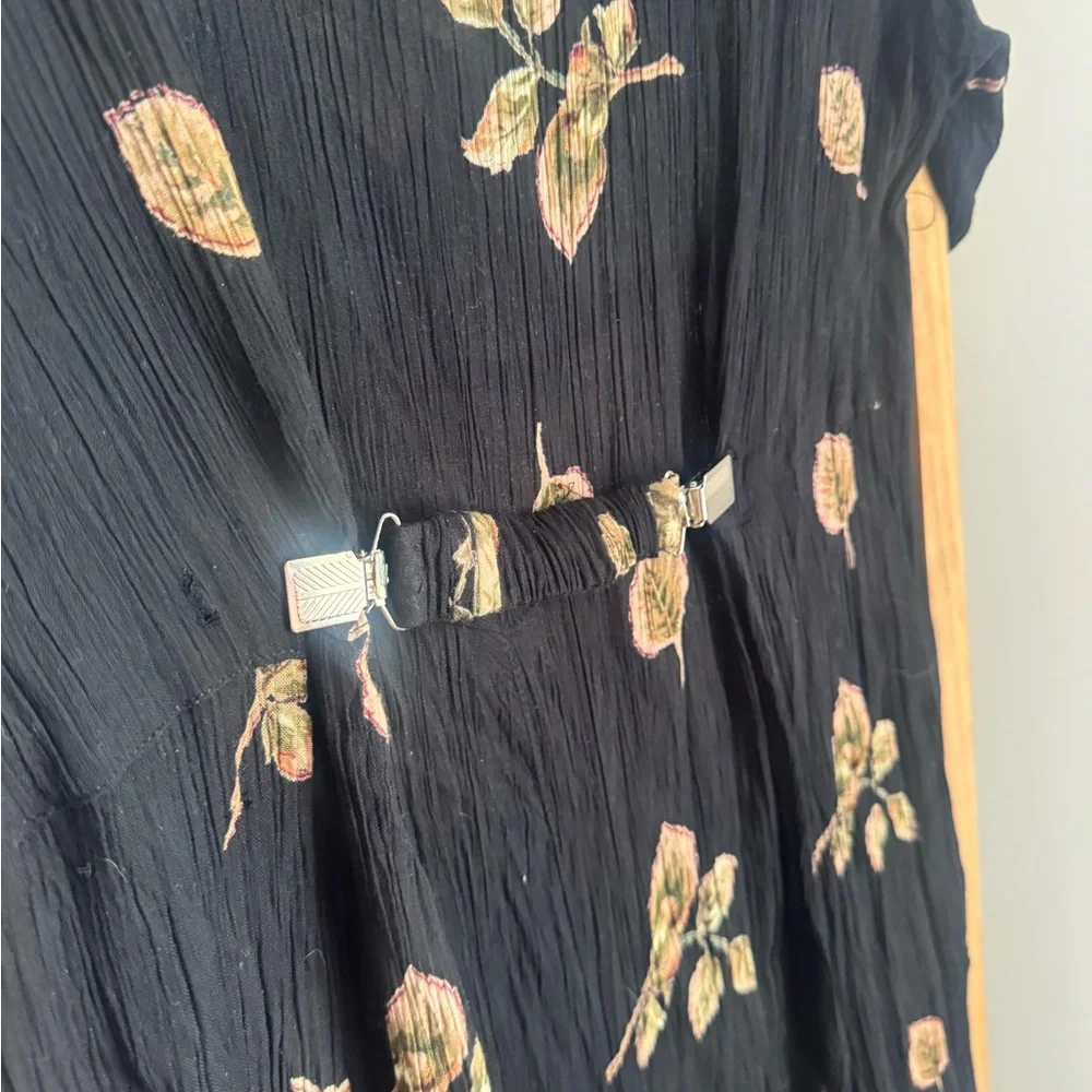 STARINA VINTAGE | Small Floral Black Dress Belted - Picture 4 of 9